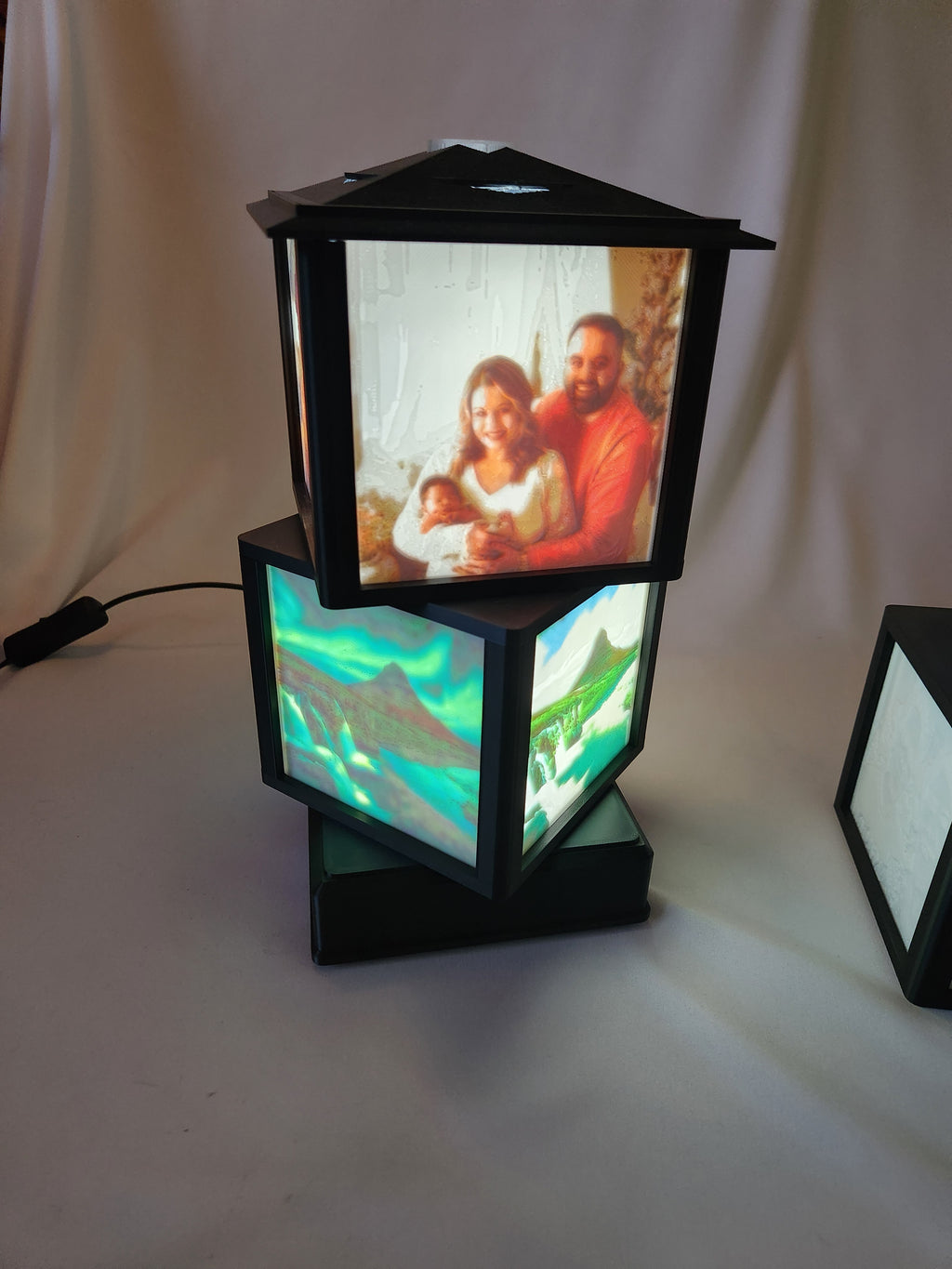 Expandable Lithophane Table Lamp Base