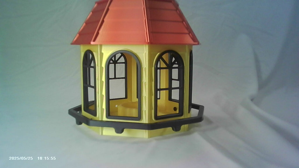 Flat Roof Bird Feeder